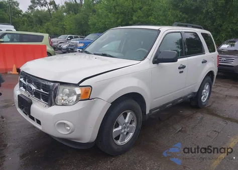 2010 Ford Escape Xlt from USA, damaged, VIN 1FMCU0D71AKD00544